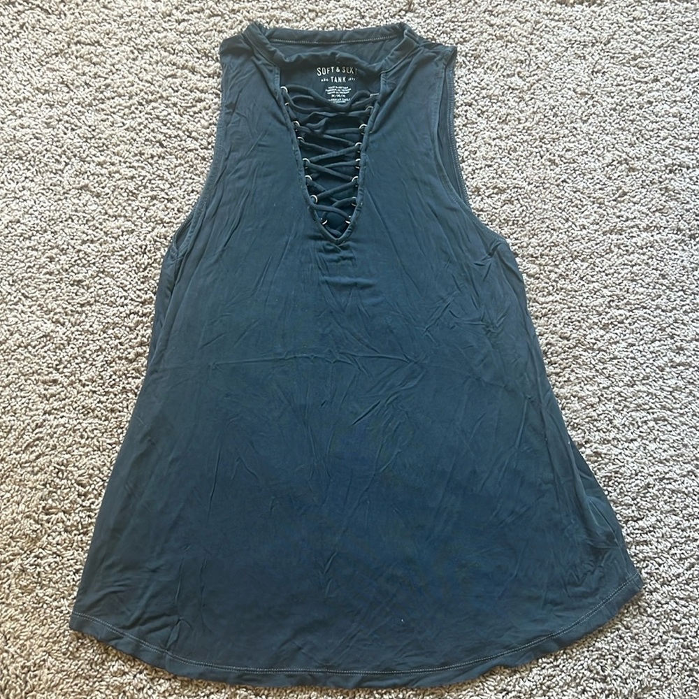LIKE NEW American Eagle soft & sexy tank size medium